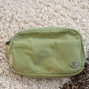 lululemon green belt bag